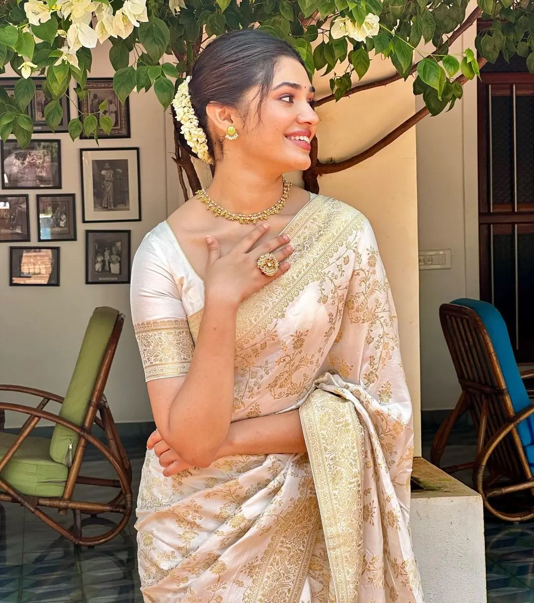 KRITHI SHETTY IN SOUTH INDIAN TRADITIONAL WHITE SAREE 6